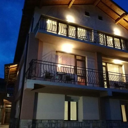 Hotel Къща Генчеви à Sarnitsa Extérieur photo