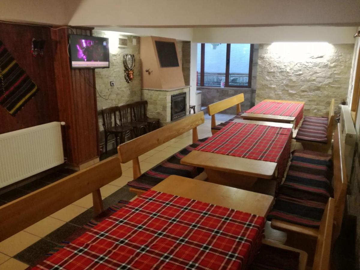 Hotel Къща Генчеви à Sarnitsa Extérieur photo