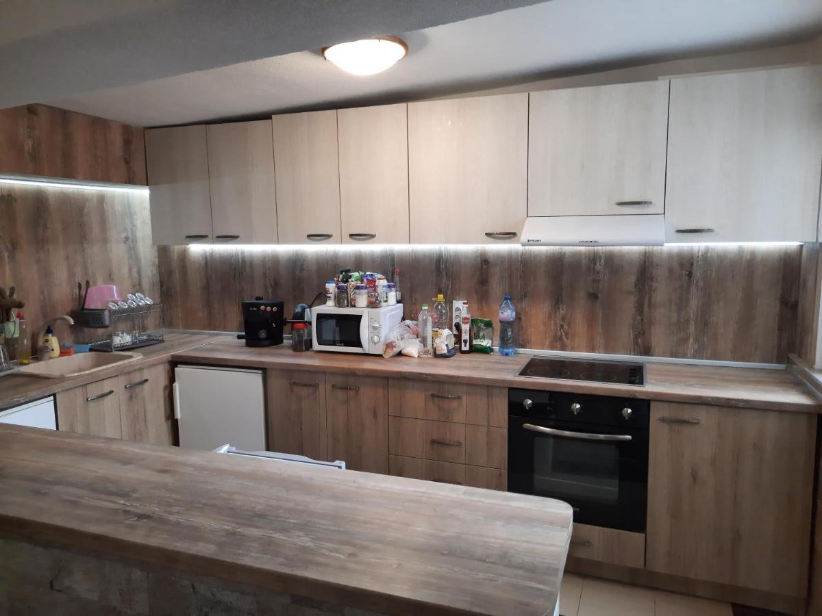 Hotel Къща Генчеви à Sarnitsa Extérieur photo