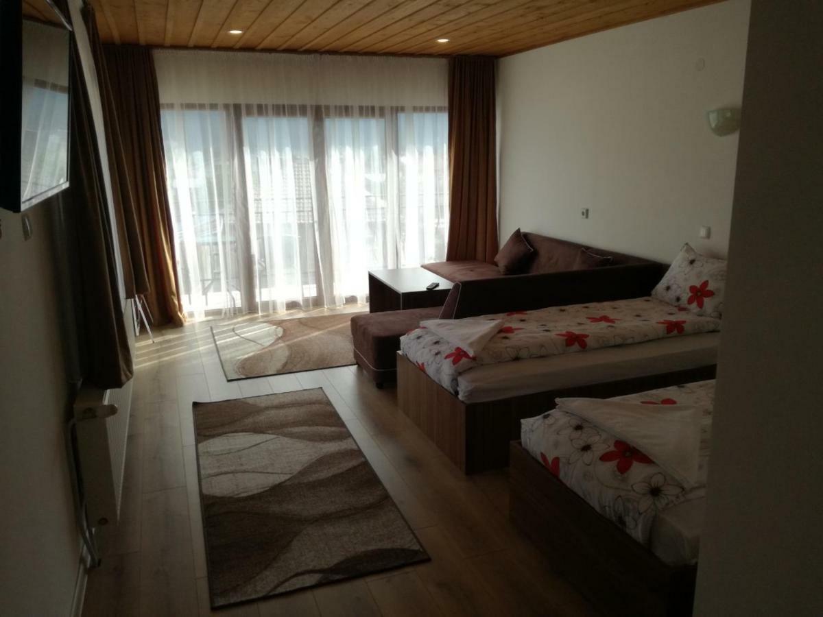 Hotel Къща Генчеви à Sarnitsa Extérieur photo